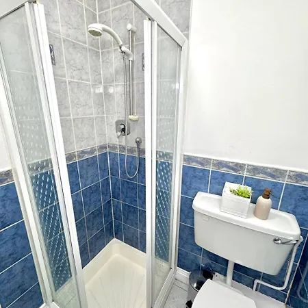 2bd Townhouse In The Heart Of 1