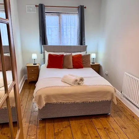 2bd Townhouse In The Heart Of 1 Semesterbostad *