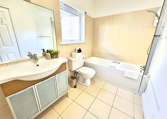 2bd Townhouse In The Heart Of 1 Dublin