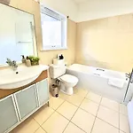 2bd Townhouse In The Heart Of 1 Dublin